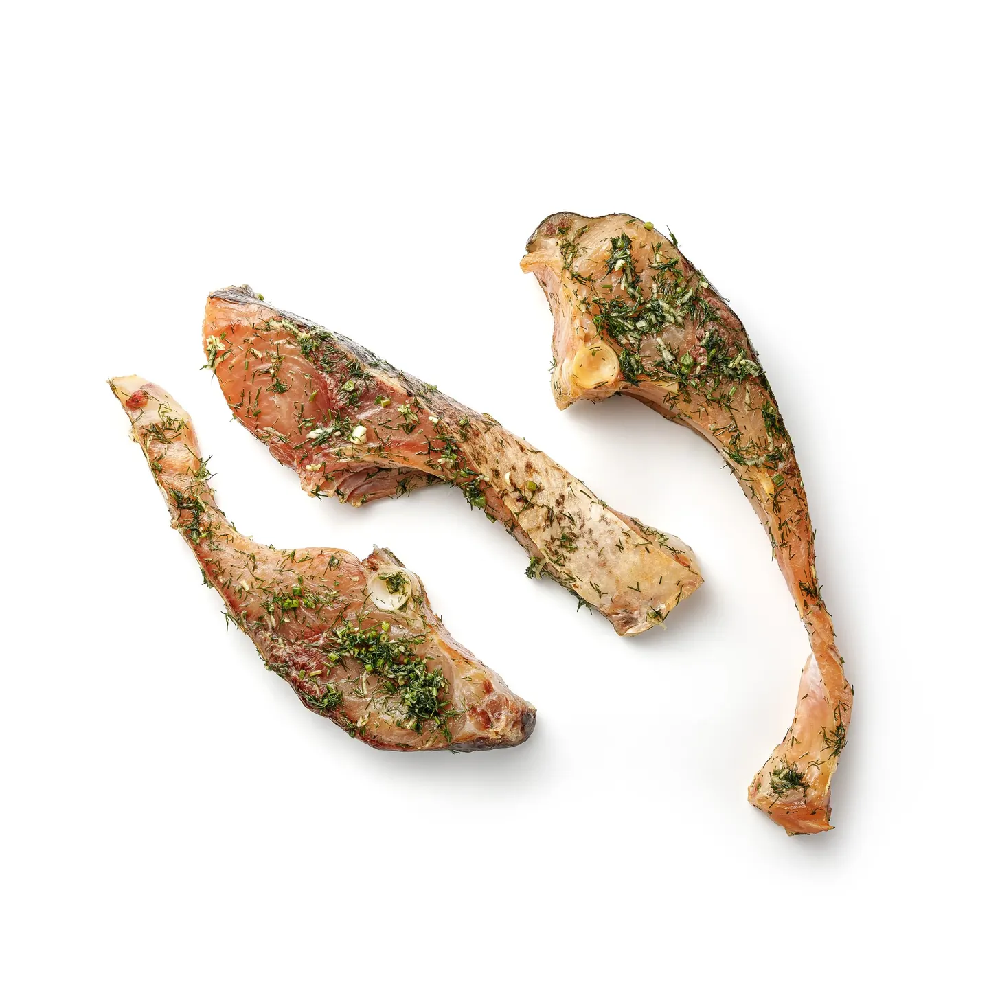 Photograph of Smoked silver carp with garlic and dill